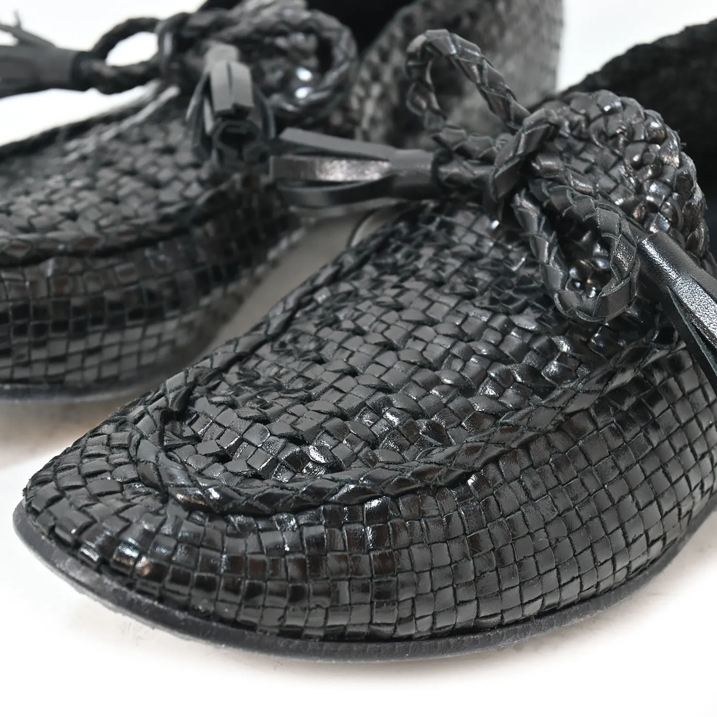 BAHIA 05 - hand-woven black leather