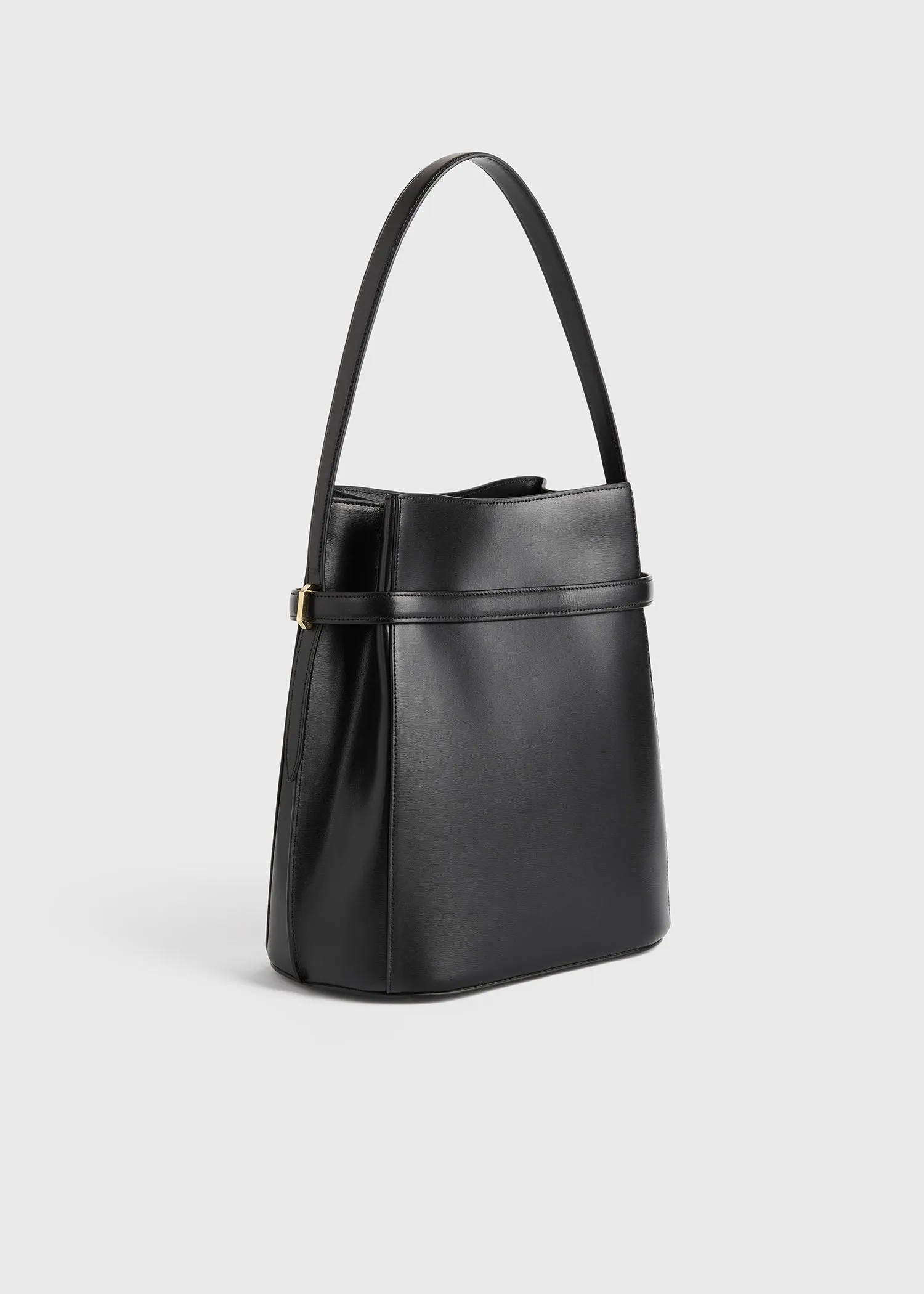 Belted leather bucket bag black