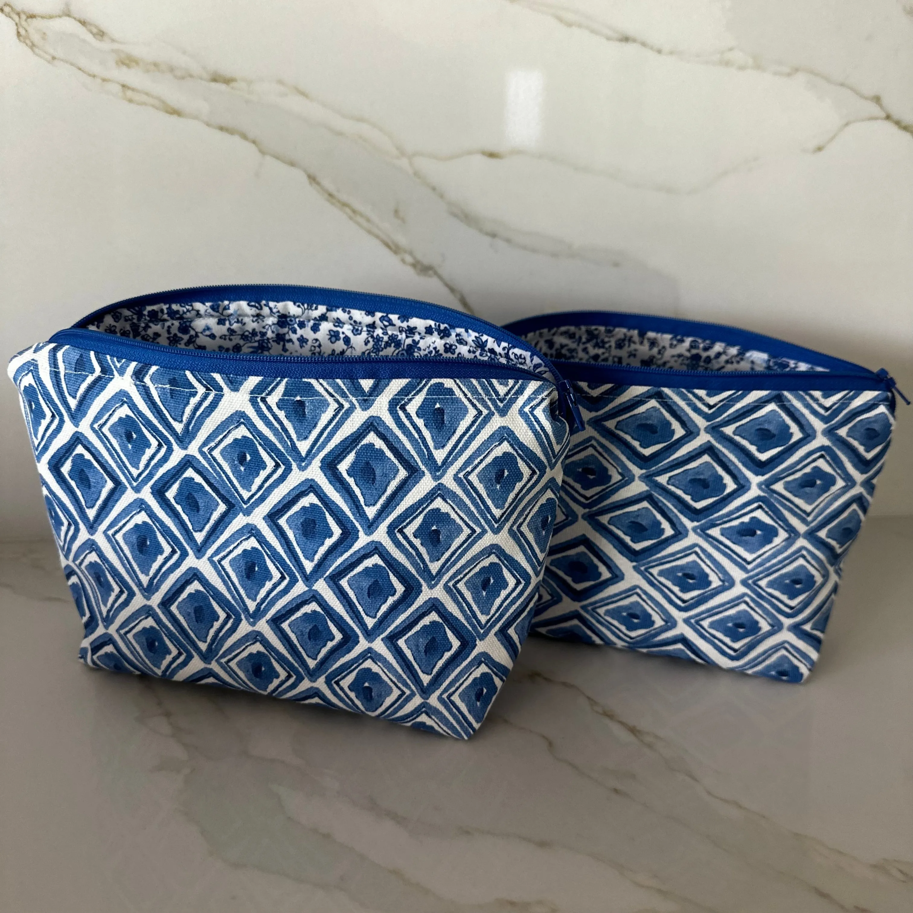 Blue Pyramids Zipper Bags