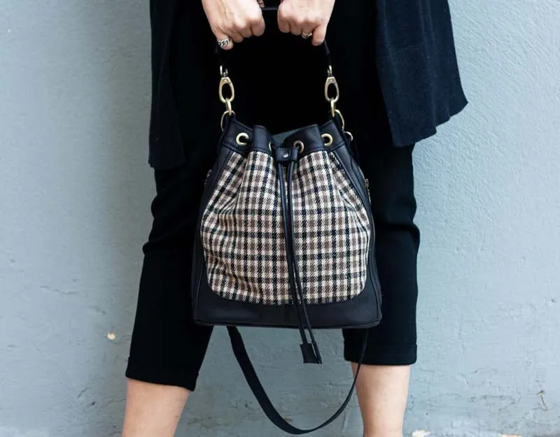 Danae bag - Black leather and plaid wool