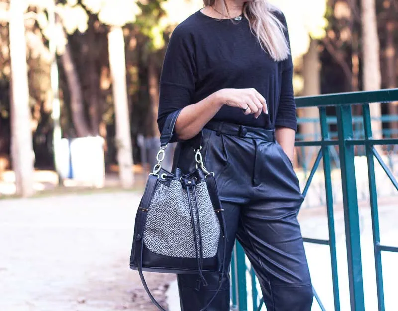 Danae bag - Black leather and wool