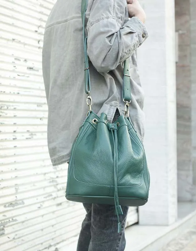 Danae bag - Petrol green pebbled leather