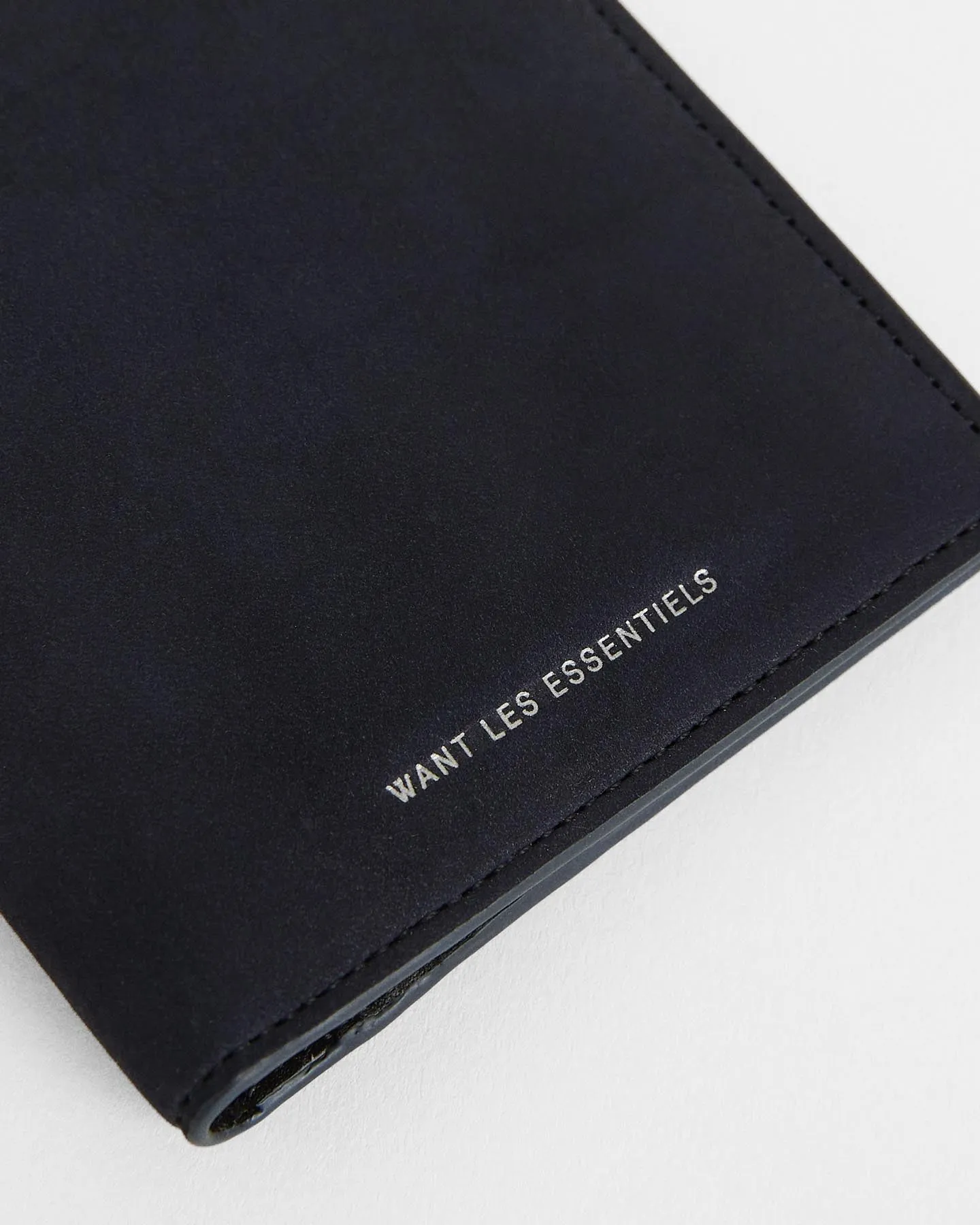 Fleming Slim Vertical Wallet