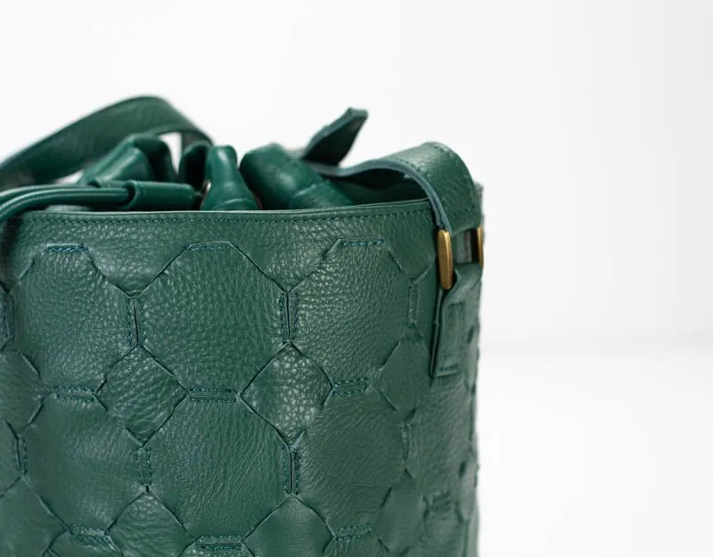 Helon bucket bag - Handwoven petrol green leather