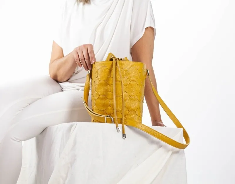 Helon bucket bag - Handwoven yellow leather