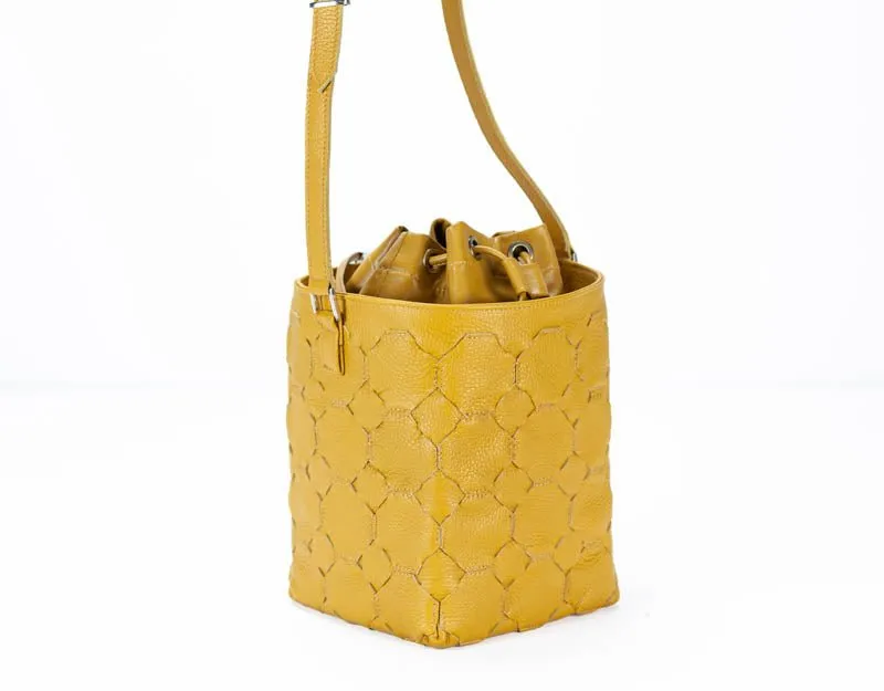 Helon bucket bag - Handwoven yellow leather