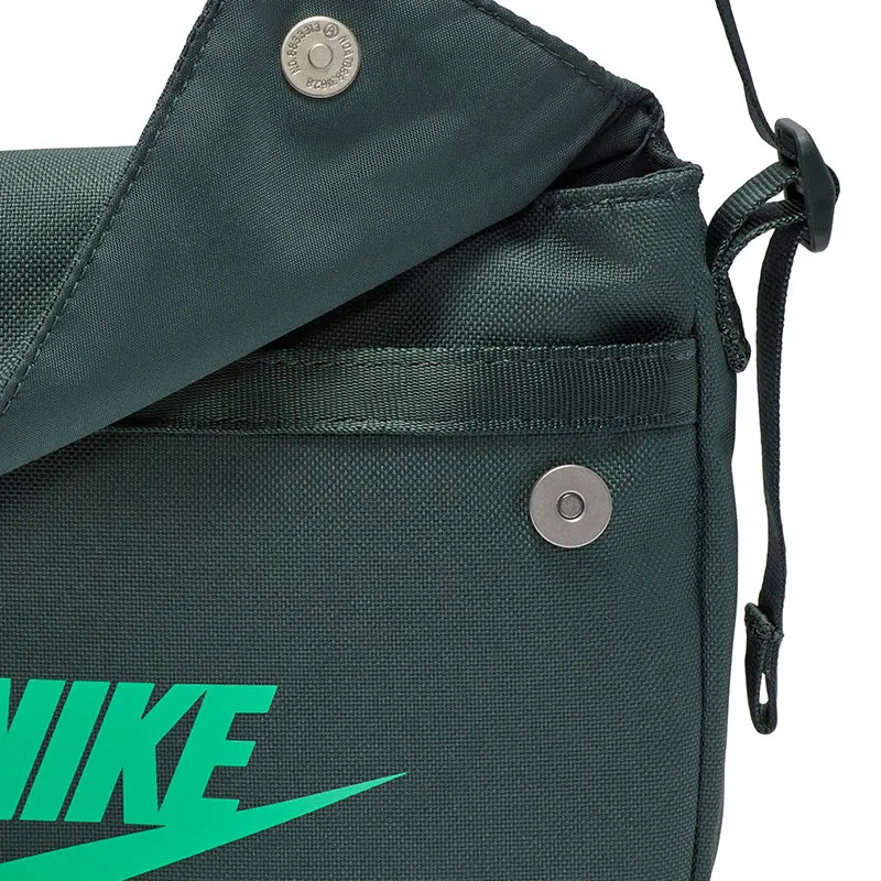 Nike Women's Sportswear Futura 365 Crossbody Bag (3L)