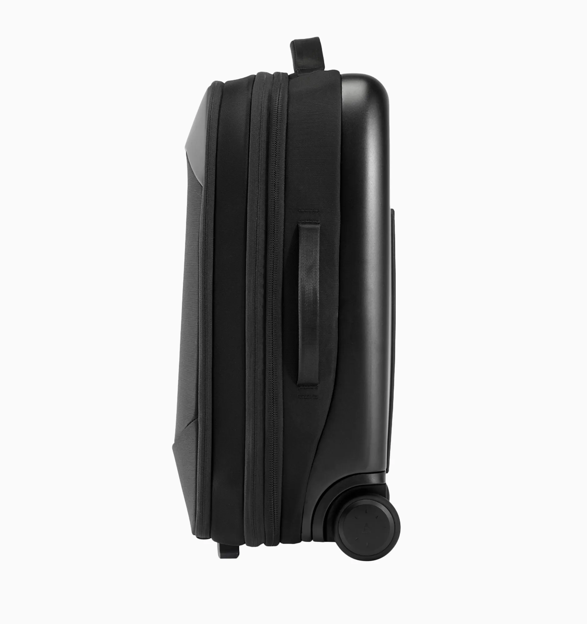 Nomatic Navigator Carry-On 37L