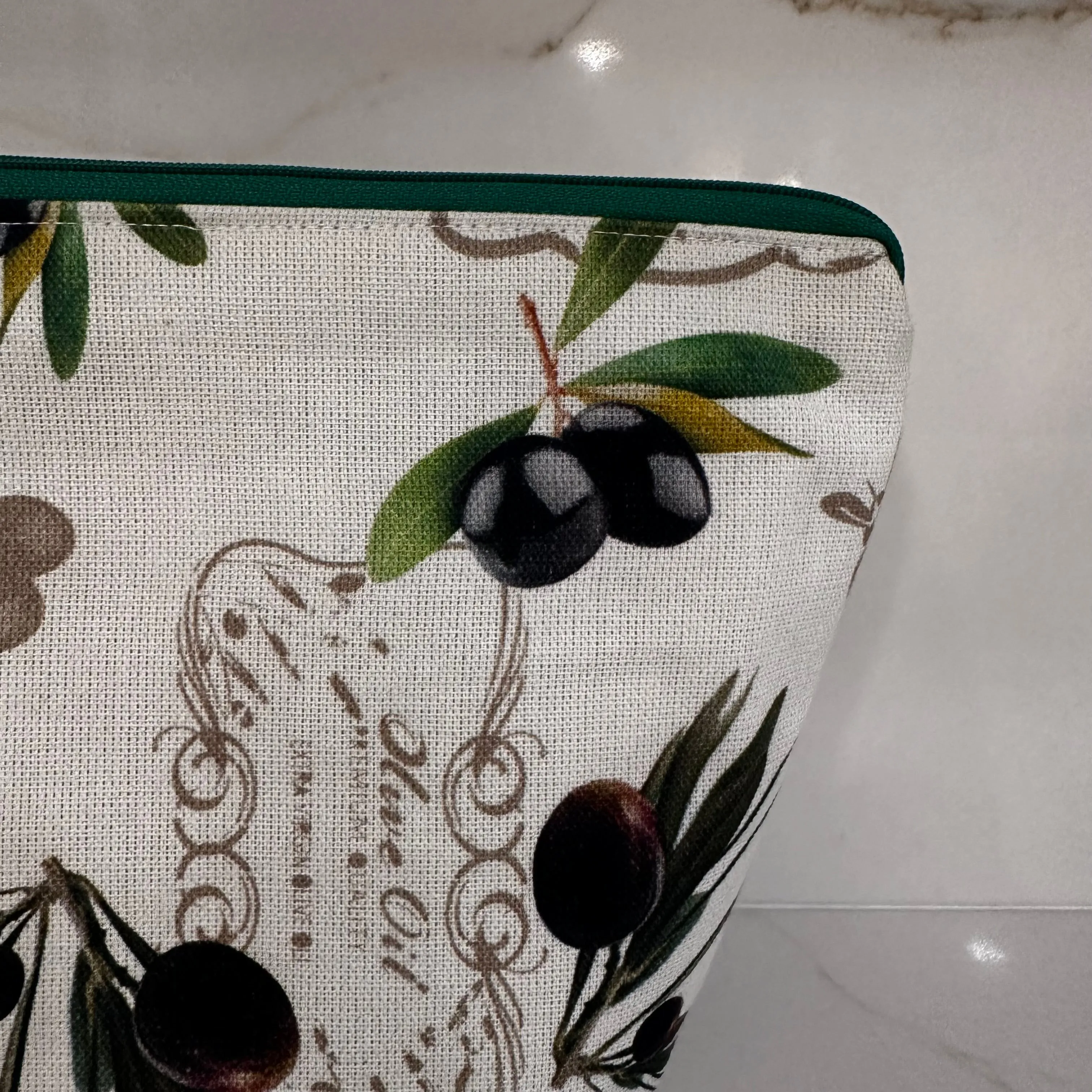 Plateia Olive Oil Zipper Bags